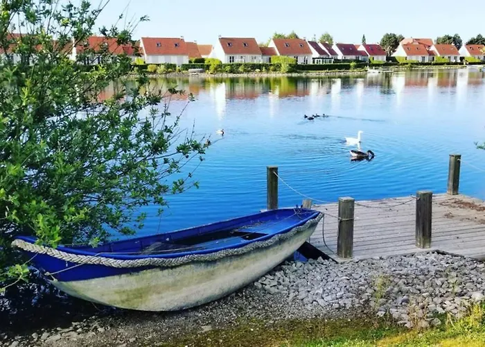 Maison Au Bord De Lac