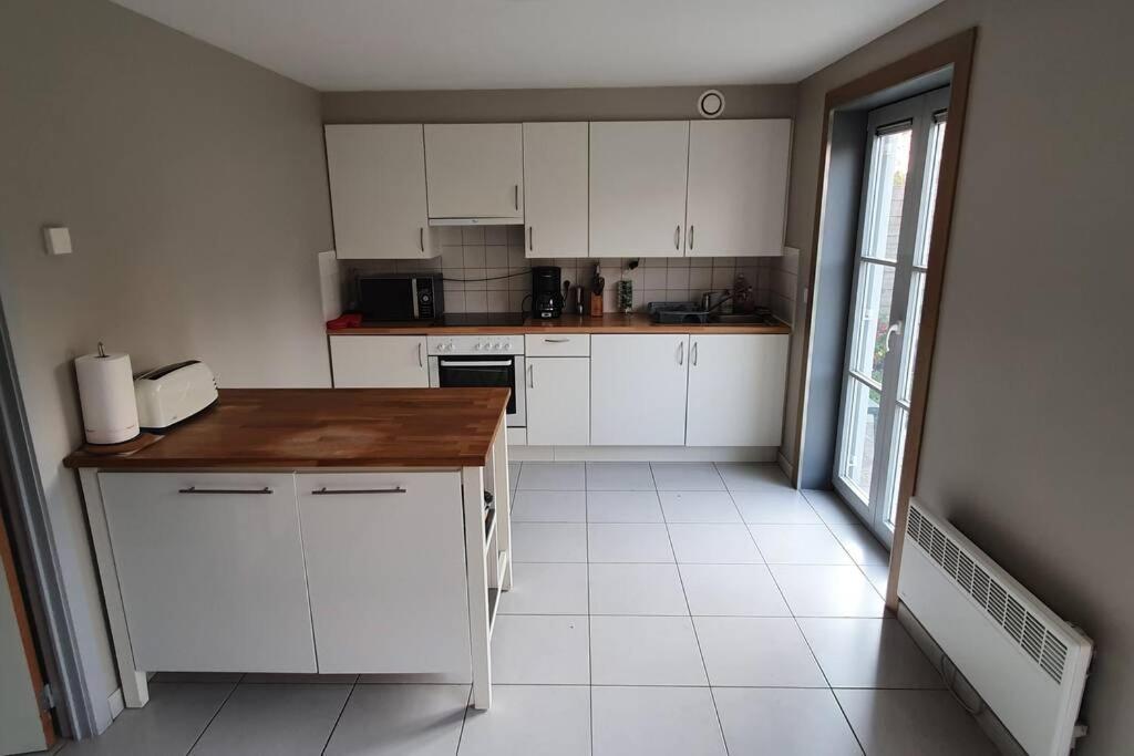 Maison Au Bord De *