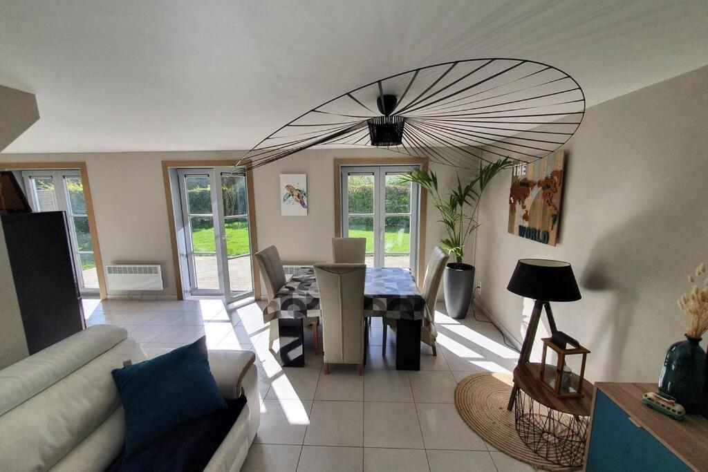 Maison Au Bord De